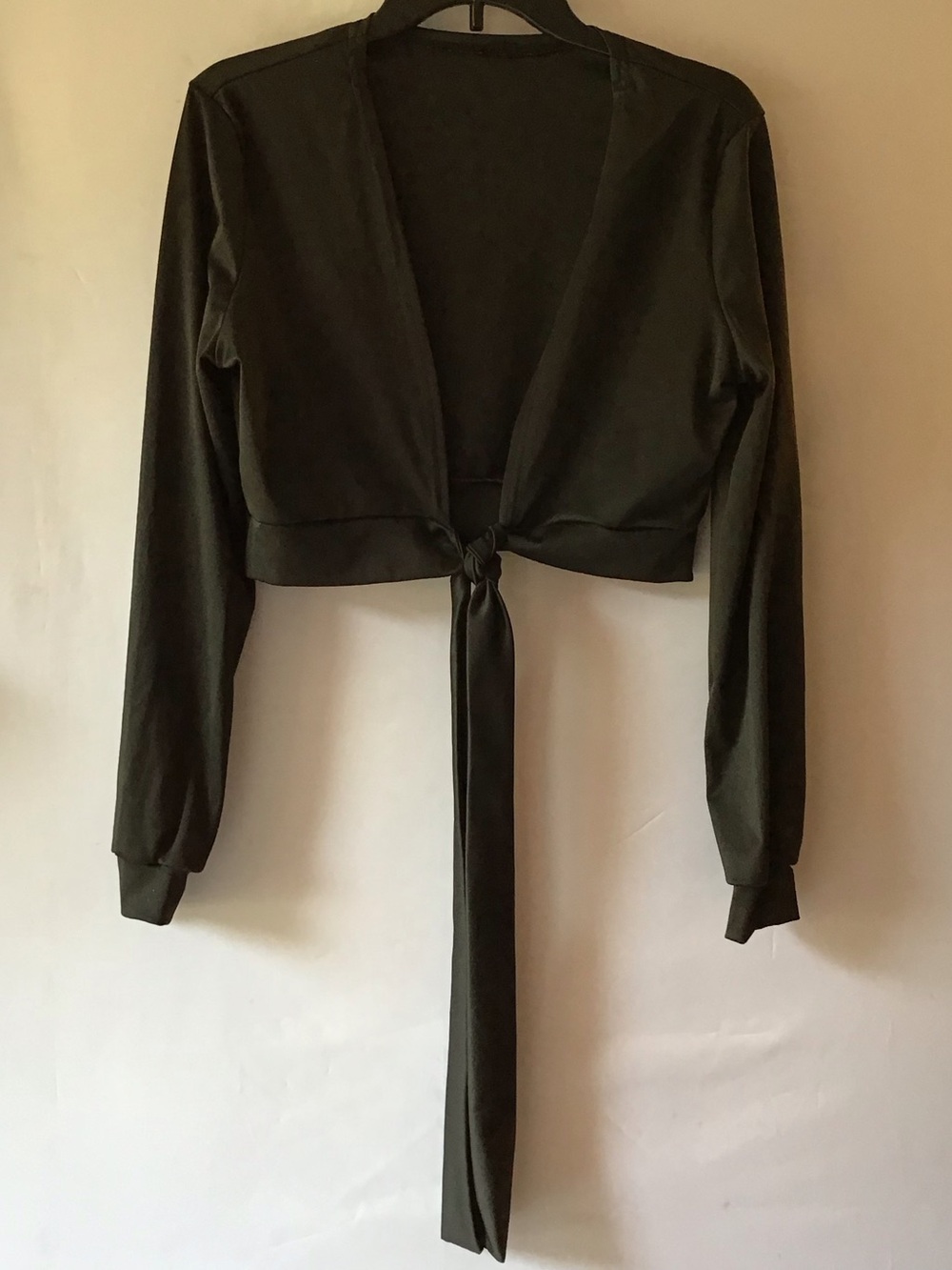 376 Tie-Front Cropped Long-Sleeve Top - Black